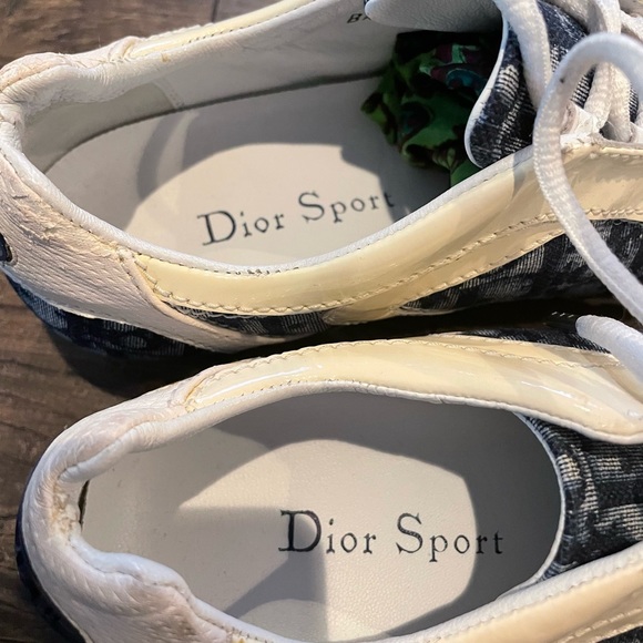Dior Sneakers! womens genuine leather & blue logo print patent leather detail - Picture 5 of 8